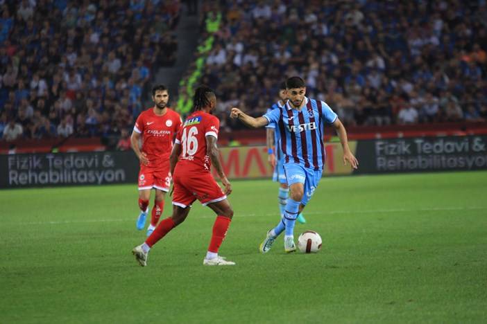 Trabzonspor’un eski futbolcusundan flaş sözler! “Şampiyon olmak istiyorlarsa…” 7